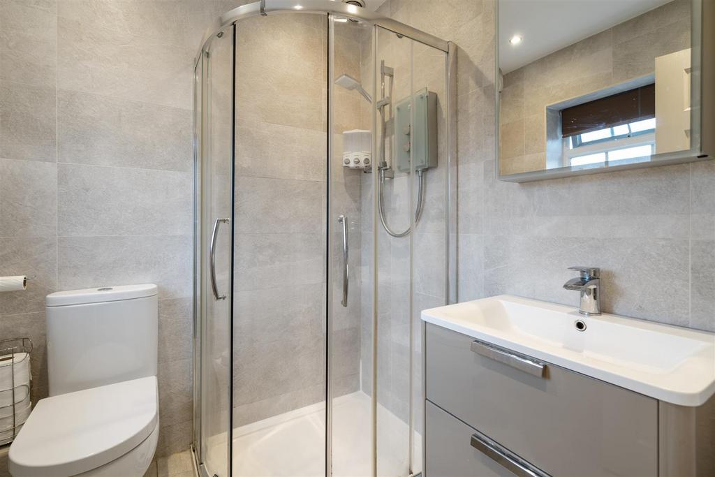 2 Nichols Close 15.jpg