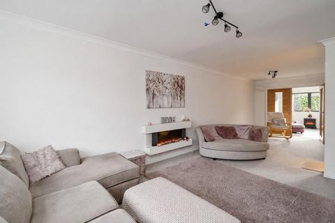 undefined, Nichols Close, Solihull