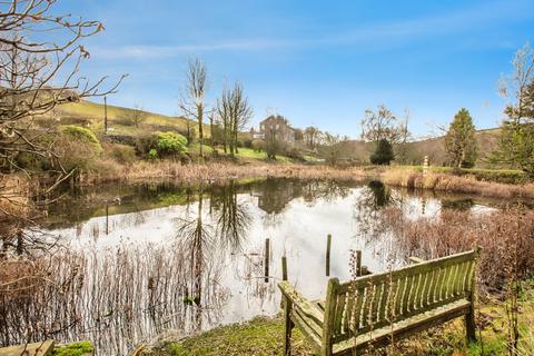 3 bedroom end of terrace house for sale, Green Bank, West Yorkshire HX7