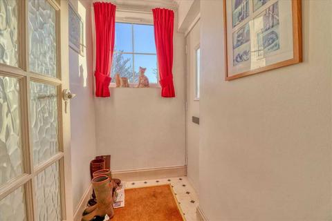 4 bedroom semi-detached house for sale, Walton on the naze CO14