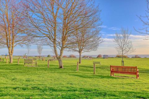 undefined, Walton on the naze CO14
