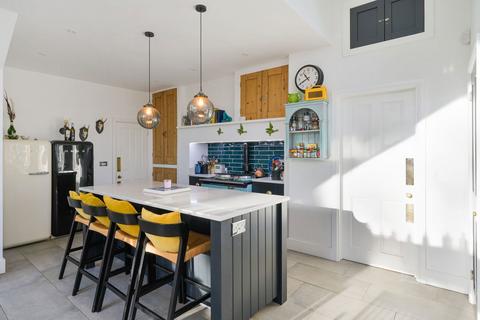 undefined, Russ Hill, Horley RH6