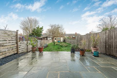 2 bedroom terraced house for sale, Campbell Road Florence Park OX4 3NU