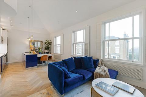 3 bedroom flat for sale, Church Road, London, TW10