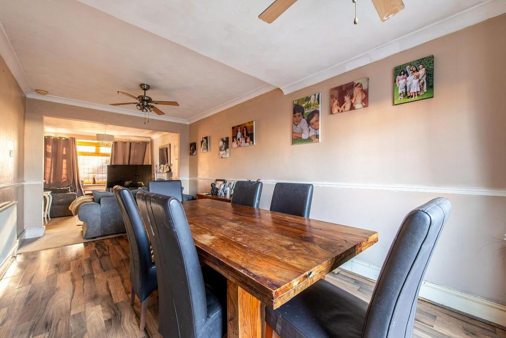 Living/Dining Room
