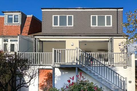4 bedroom semi-detached house to rent, Eversleigh Road EN5, High Barnet, Barnet, EN5