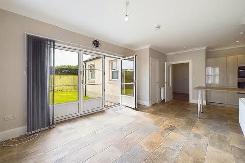 2 bedroom detached bungalow for sale, Seamill KA23