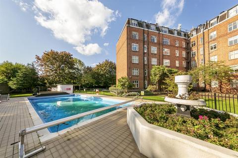 undefined, Beverley Court Wellesley Road London