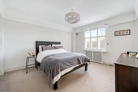 2 bedroom apartment to rent, Beverley Court Wellesley Road London
