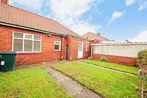 2 bedroom bungalow to rent, Southend Road, Gateshead