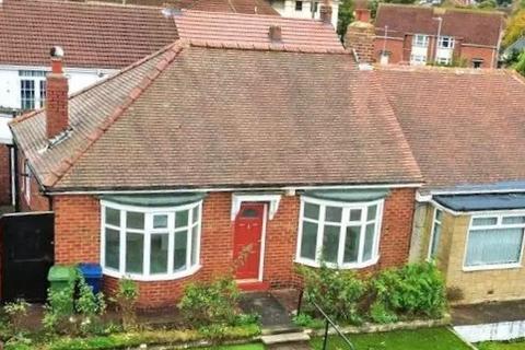 2 bedroom bungalow to rent, Southend Road, Gateshead