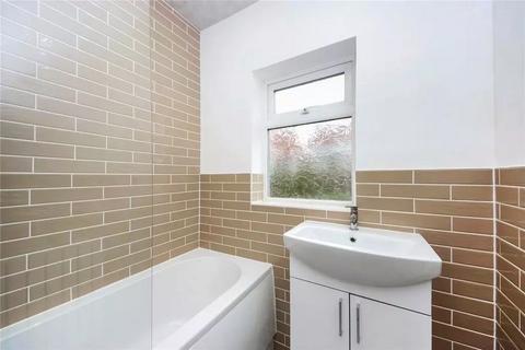 2 bedroom bungalow to rent, Southend Road, Gateshead