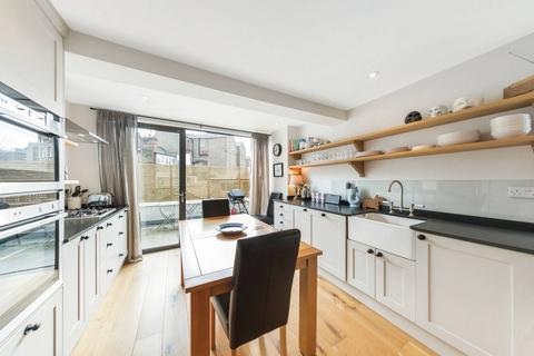 2 bedroom flat to rent, Prince of Wales Drive, Battersea Park, London, SW11