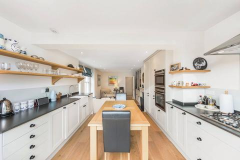 2 bedroom flat to rent, Prince of Wales Drive, Battersea Park, London, SW11