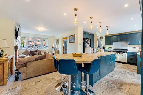 undefined, Finsbury Park, Widnes WA8
