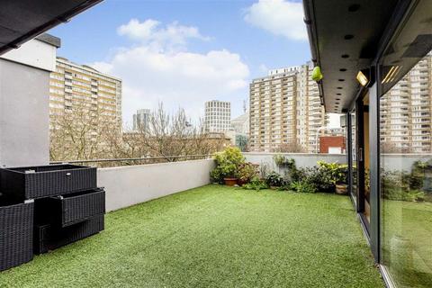 4 bedroom flat for sale, Bartholomew Square, London EC1V
