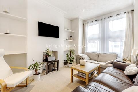 2 bedroom flat to rent, Inglemere Road, Mitcham, CR4