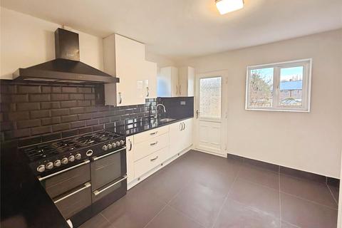3 bedroom semi-detached house to rent, Sharpley Road, Leicestershire LE11