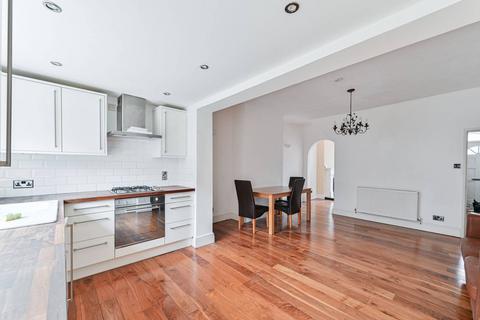 3 bedroom house to rent, Rectory Lane, Furzedown, London, SW17