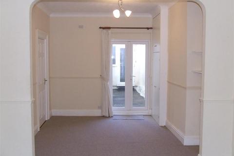 undefined, 4 Allen Bank