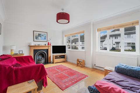 4 bedroom detached house for sale, Cedar Road, Berkhamsted, Hertfordshire, HP4