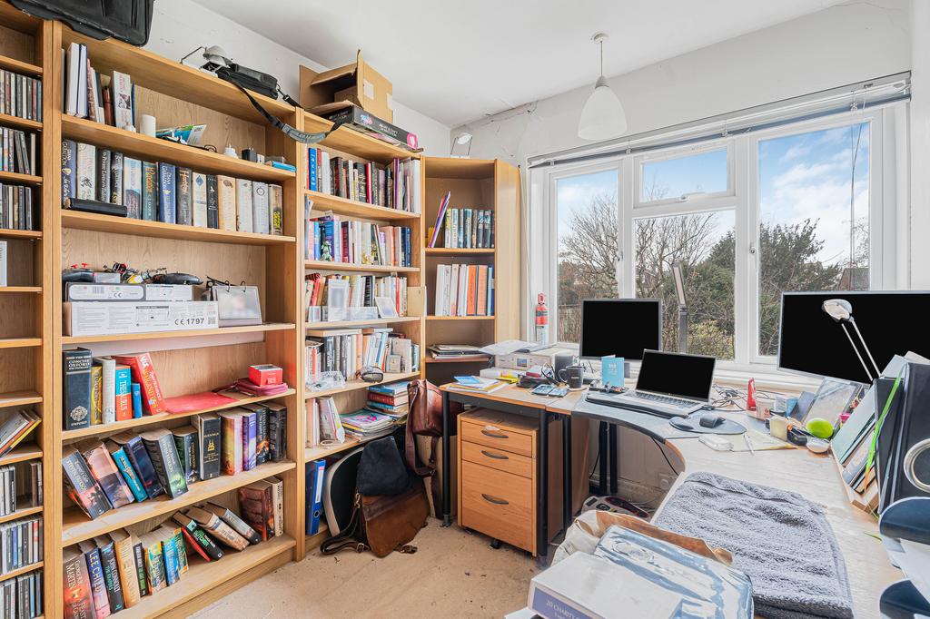 Bedroom/Office