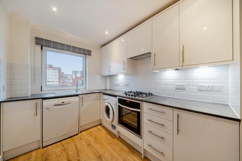 2 bedroom flat for sale, Hartfield Crescent, Wimbledon, London, SW19