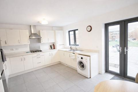 5 bedroom terraced house for sale, Churchill Road, Uxbridge, UB10