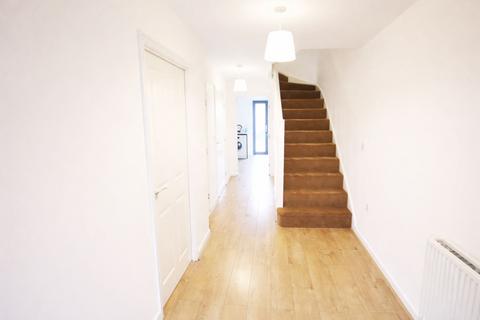 5 bedroom terraced house for sale, Churchill Road, Uxbridge, UB10