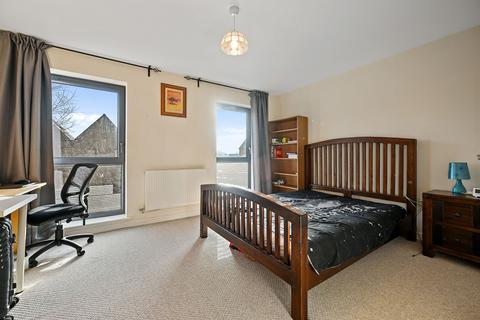 5 bedroom terraced house for sale, Churchill Road, Uxbridge, UB10