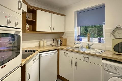 2 bedroom retirement property for sale, Silvas Court, Morpeth