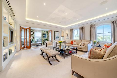 3 bedroom flat for sale, Holborn Close, Mill Hill