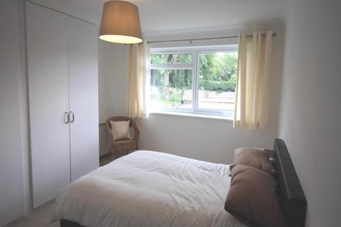1 bedroom flat to rent, Brambledown Road, Surrey SM6