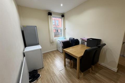 undefined, Newport Gardens, Leeds LS6