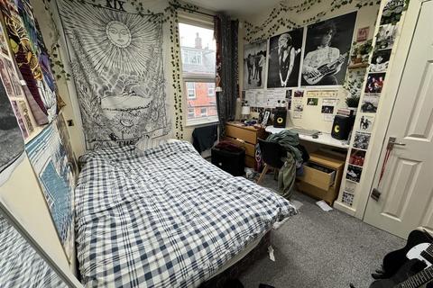 undefined, Newport Gardens, Leeds LS6