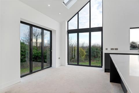 4 bedroom bungalow for sale, Riverside Road, Melton Mowbray, Leicestershire