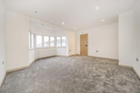 undefined, Cheyne Walk, London NW4