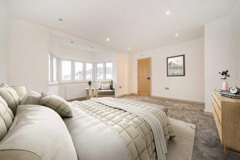 6 bedroom detached house to rent, Cheyne Walk, London NW4