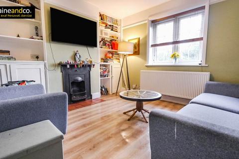 3 bedroom terraced house for sale, Glebeland, Hatfield