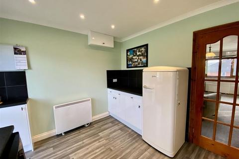 undefined, Caeffynnon Road, Llandybie SA18