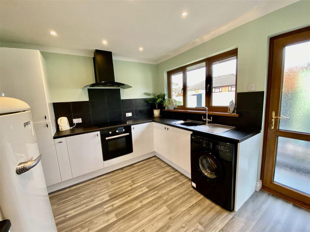 House in Ammanford, Llandybie - View 3