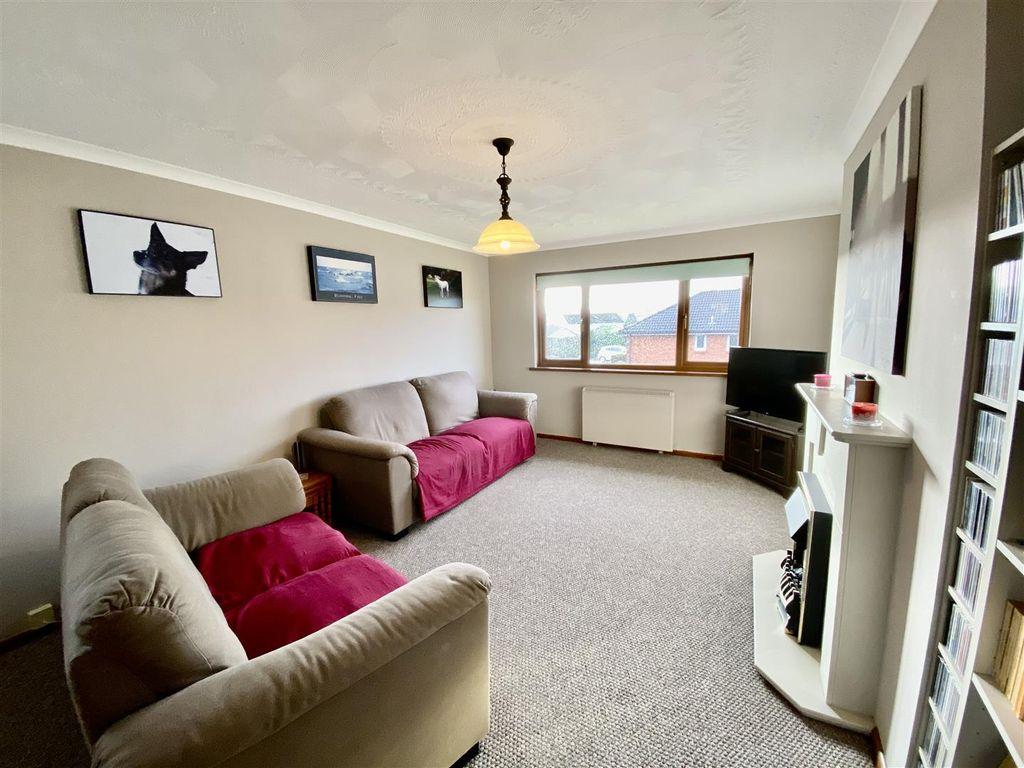 House in Ammanford, Llandybie - View 5