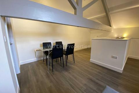 2 bedroom apartment to rent, Moss Lane West, Manchester M15