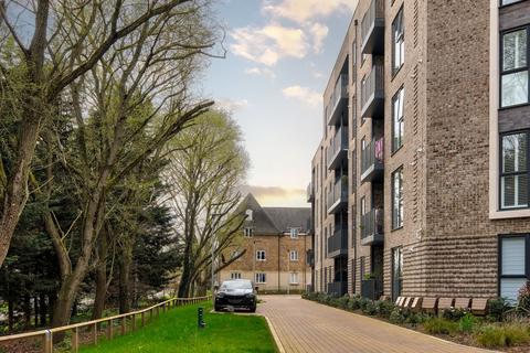 1 bedroom flat to rent, Essex IG10