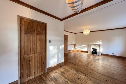 2 bedroom apartment to rent, Lansdowne Road, London, SW20