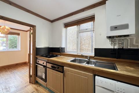 2 bedroom apartment to rent, Lansdowne Road, London, SW20