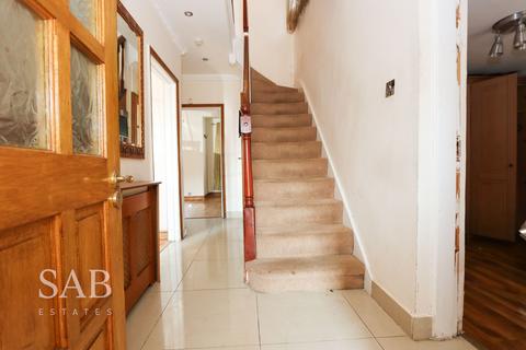 4 bedroom end of terrace house for sale, Devon Close, Perivale, UB6