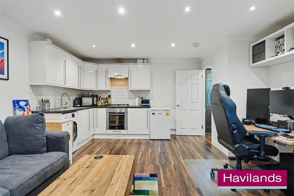 Park House N21 1 QL-3.jpg