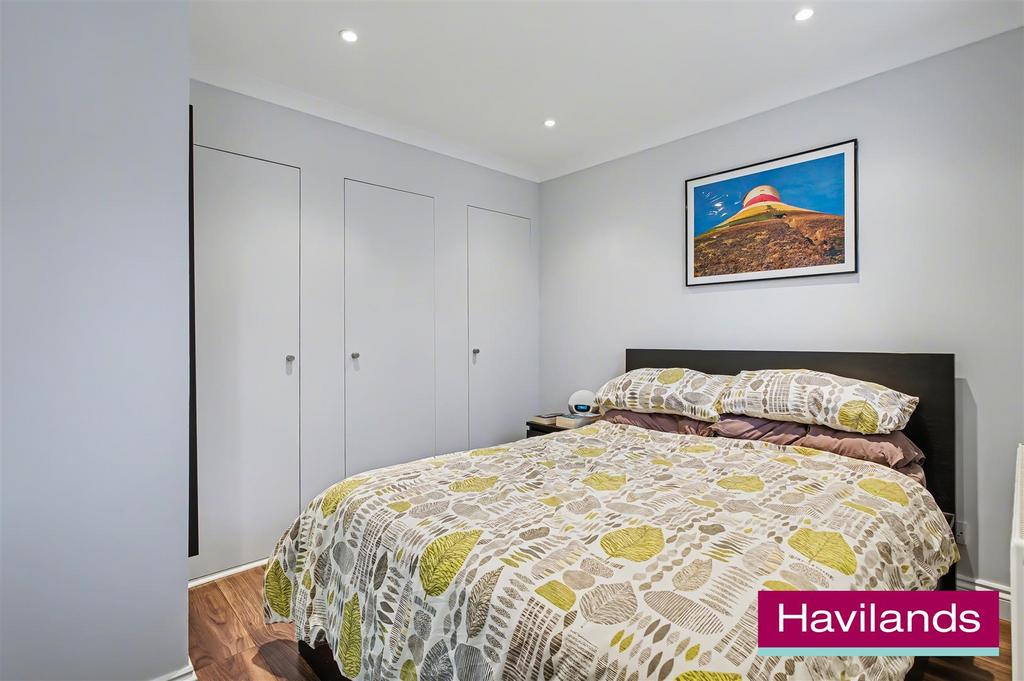 Park House N21 1 QL-2.jpg