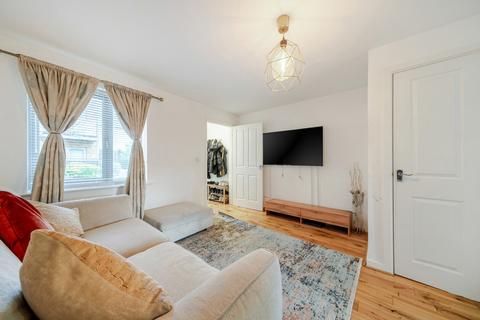 3 bedroom semi-detached house for sale, Discovery Drive, Swanley